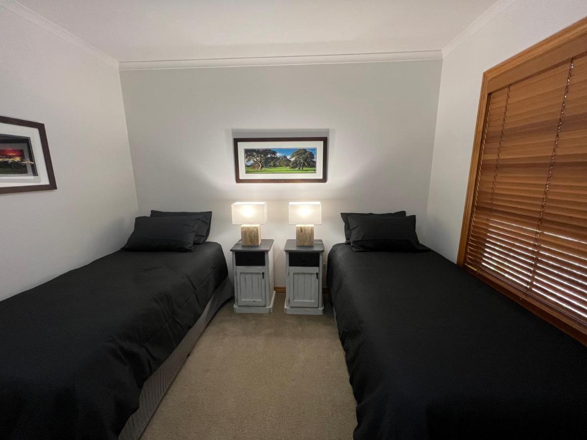 The Kingfisher Lodge 111 Halls Gap Exterior foto